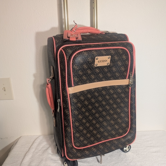 3pc Vintage Guess Luggage Set - Picture 3 of 8
